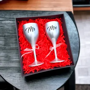 Customized Couple Wine Glasses | Wedding accesories | Wine
