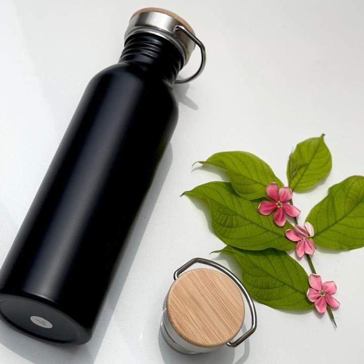 Matte Black Stainless Steel Bottle with Wooden Cap – 500ml